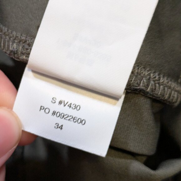 Vuori Men's 34 Meta Performance Dark Oregano Golf Pants Athletic Slim Fit V430 - Picture 3 of 14